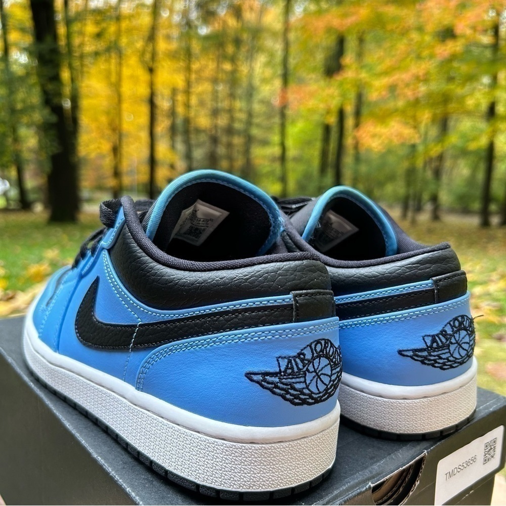 Nike Air Jordan 1 Low - UNC Blue Black (Unisex Size 8.5 Men / 10 Women) - Picture 2 of 8